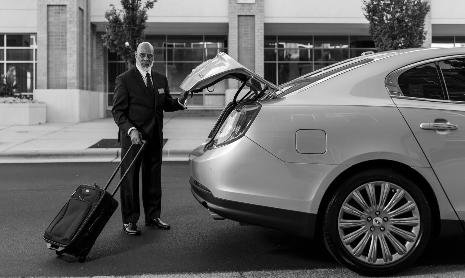 Pre-booked private hire service at Glasgow Airport